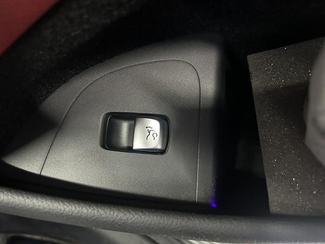 ＣＬＳクラス ＣＬＳ４５０　４マチック　スポーツ　（禁煙車）（赤革シート）（サンルーフ）（レーダークルーズコントロール）（ブルメスターサウンド）（アンビエントライト）（メーカーナビ）（シートヒーター）（シートエアコン）（パワーシート）（シートメモリ）（55枚目）