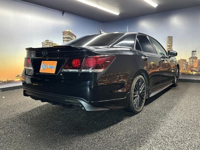 クラウンハイブリッド アスリートＳ　ブラックスタイル　（禁煙車）（サンルーフ）（純正ＨＤＤナビ）（クルーズコントロール）（パワーシート）（シートヒーター）（ＨＩＤヘッドライト）（バックカメラ）（オートライト）（ＥＴＣ）（ＭＴモード）（純正１８インチＡＷ）（24枚目）