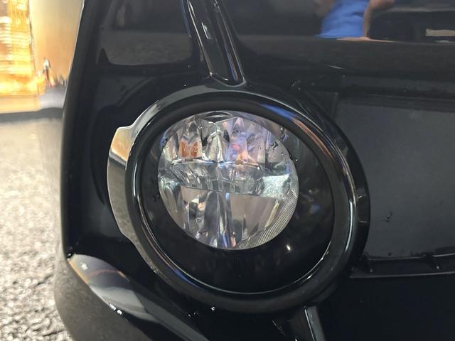 クラウンハイブリッド アスリートＳ　ブラックスタイル　（禁煙車）（サンルーフ）（純正ＨＤＤナビ）（クルーズコントロール）（パワーシート）（シートヒーター）（ＨＩＤヘッドライト）（バックカメラ）（オートライト）（ＥＴＣ）（ＭＴモード）（純正１８インチＡＷ）（25枚目）