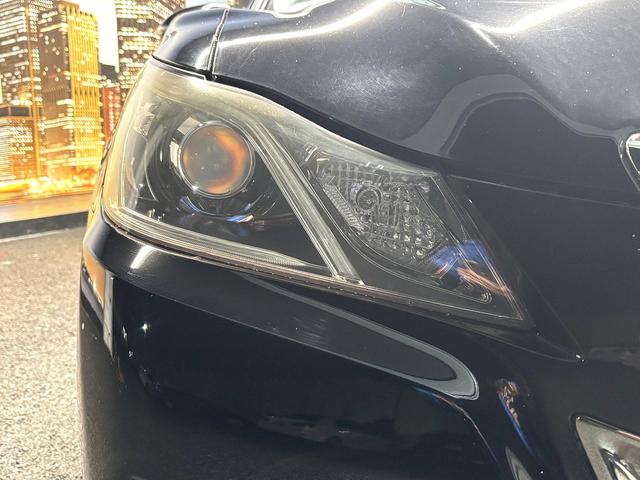 クラウンハイブリッド アスリートＳ　ブラックスタイル　（禁煙車）（サンルーフ）（純正ＨＤＤナビ）（クルーズコントロール）（パワーシート）（シートヒーター）（ＨＩＤヘッドライト）（バックカメラ）（オートライト）（ＥＴＣ）（ＭＴモード）（純正１８インチＡＷ）（27枚目）