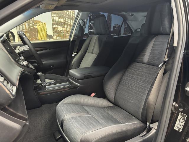 クラウンハイブリッド アスリートＳ　ブラックスタイル　（禁煙車）（サンルーフ）（純正ＨＤＤナビ）（クルーズコントロール）（パワーシート）（シートヒーター）（ＨＩＤヘッドライト）（バックカメラ）（オートライト）（ＥＴＣ）（ＭＴモード）（純正１８インチＡＷ）（37枚目）