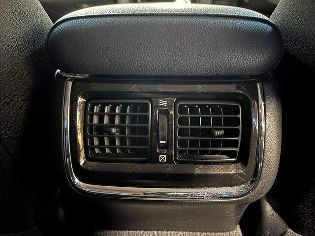 クラウンハイブリッド アスリートＳ　ブラックスタイル　（禁煙車）（サンルーフ）（純正ＨＤＤナビ）（クルーズコントロール）（パワーシート）（シートヒーター）（ＨＩＤヘッドライト）（バックカメラ）（オートライト）（ＥＴＣ）（ＭＴモード）（純正１８インチＡＷ）（39枚目）