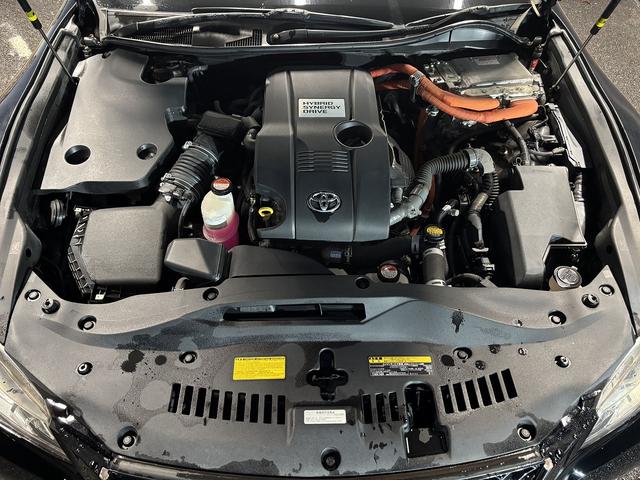 クラウンハイブリッド アスリートＳ　ブラックスタイル　（禁煙車）（サンルーフ）（純正ＨＤＤナビ）（クルーズコントロール）（パワーシート）（シートヒーター）（ＨＩＤヘッドライト）（バックカメラ）（オートライト）（ＥＴＣ）（ＭＴモード）（純正１８インチＡＷ）（49枚目）