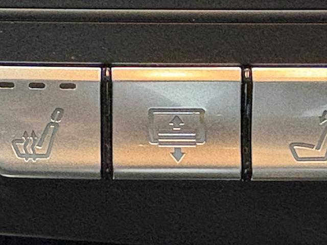 Ｅクラス Ｅ３５０　アバンギャルド　（禁煙車）（黒本革シート）（シートメモリー）（ＬＥＤヘッド）（メーカーＨＤＤナビ）（電動リアサンシェード）（ビルトインＥＴＣ）（バックカメラ）（レーダークルーズコントロール）（純正１８インチＡＷ）（33枚目）