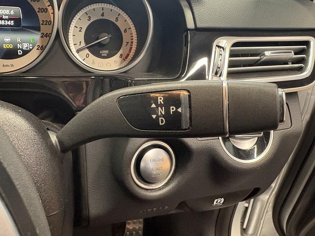 Ｅクラス Ｅ３５０　アバンギャルド　（禁煙車）（黒本革シート）（シートメモリー）（ＬＥＤヘッド）（メーカーＨＤＤナビ）（電動リアサンシェード）（ビルトインＥＴＣ）（バックカメラ）（レーダークルーズコントロール）（純正１８インチＡＷ）（45枚目）