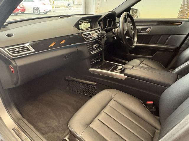 Ｅクラス Ｅ３５０　アバンギャルド　（禁煙車）（黒本革シート）（シートメモリー）（ＬＥＤヘッド）（メーカーＨＤＤナビ）（電動リアサンシェード）（ビルトインＥＴＣ）（バックカメラ）（レーダークルーズコントロール）（純正１８インチＡＷ）（48枚目）