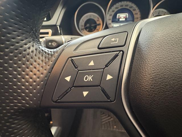 Ｅクラス Ｅ３５０　アバンギャルド　（禁煙車）（黒本革シート）（シートメモリー）（ＬＥＤヘッド）（メーカーＨＤＤナビ）（電動リアサンシェード）（ビルトインＥＴＣ）（バックカメラ）（レーダークルーズコントロール）（純正１８インチＡＷ）（52枚目）