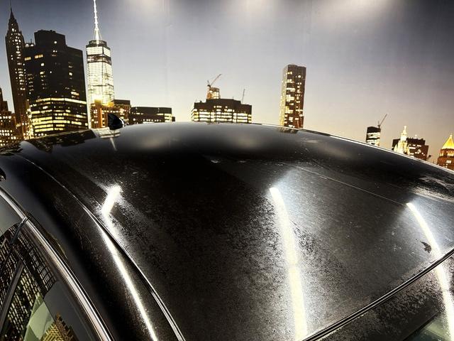 ＩＳ ＩＳ３００ｈ　バージョンＬ　（禁煙車）（グレー本革）（メーカーＳＤナビ）（バックカメラ）（クルコン）（ＬＥＤヘッドライト）（パワーシート）（シートエアコン）（フルセグ）（ＥＴＣ）（シートメモリー）（純正１８インチＡＷ）（34枚目）