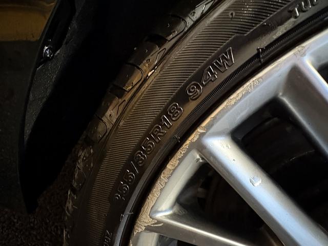 ＩＳ ＩＳ３００ｈ　バージョンＬ　（禁煙車）（グレー本革）（メーカーＳＤナビ）（バックカメラ）（クルコン）（ＬＥＤヘッドライト）（パワーシート）（シートエアコン）（フルセグ）（ＥＴＣ）（シートメモリー）（純正１８インチＡＷ）（35枚目）