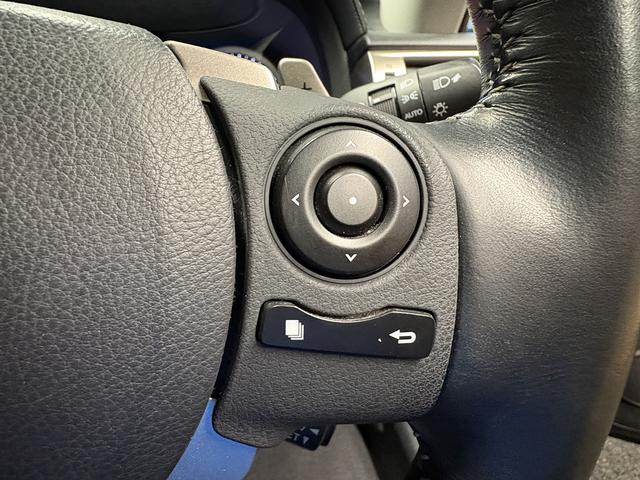 ＩＳ ＩＳ３００ｈ　バージョンＬ　（禁煙車）（グレー本革）（メーカーＳＤナビ）（バックカメラ）（クルコン）（ＬＥＤヘッドライト）（パワーシート）（シートエアコン）（フルセグ）（ＥＴＣ）（シートメモリー）（純正１８インチＡＷ）（57枚目）