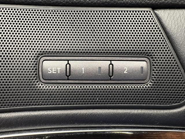 フーガ ２５０ＧＴ　（禁煙車）（黒ハーフレザー）（メーカーＨＤＤナビ）（サイド・バックカメラ）（クルコン）（パワーシート）（オットマン）（ＥＴＣ）（シートメモリー）（Ｂｌｕｅｔｏｏｔｈオーディオ）（純正１８インチＡＷ）（11枚目）