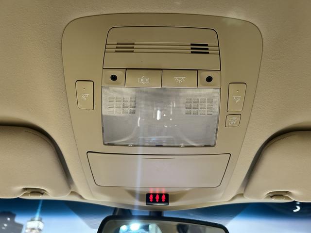 クラウンハイブリッド ロイヤルサルーン　（禁煙車）（メーカーＨＤＤナビ）（バックカメラ）（レーダークルーズ）（クリアランスソナー）（ＨＩＤ）（パワーシート）（シートヒーター）（ＥＴＣ）（Ｂｌｕｅｔｏｏｔｈオーディオ）（純正１６インチＡＷ）（34枚目）