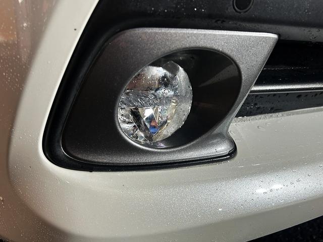 クラウンハイブリッド ロイヤルサルーン　（禁煙車）（メーカーＨＤＤナビ）（バックカメラ）（レーダークルーズ）（クリアランスソナー）（ＨＩＤ）（パワーシート）（シートヒーター）（ＥＴＣ）（Ｂｌｕｅｔｏｏｔｈオーディオ）（純正１６インチＡＷ）（46枚目）