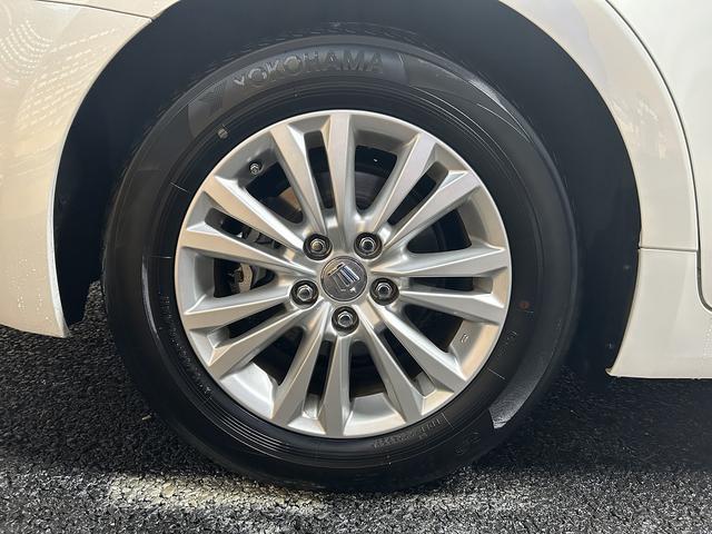 クラウンハイブリッド ロイヤルサルーン　（禁煙車）（メーカーＨＤＤナビ）（バックカメラ）（レーダークルーズ）（クリアランスソナー）（ＨＩＤ）（パワーシート）（シートヒーター）（ＥＴＣ）（Ｂｌｕｅｔｏｏｔｈオーディオ）（純正１６インチＡＷ）（49枚目）