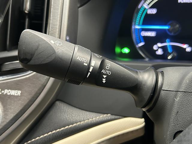 クラウンハイブリッド ロイヤルサルーン　（禁煙車）（メーカーＨＤＤナビ）（バックカメラ）（レーダークルーズ）（クリアランスソナー）（ＨＩＤ）（パワーシート）（シートヒーター）（ＥＴＣ）（Ｂｌｕｅｔｏｏｔｈオーディオ）（純正１６インチＡＷ）（51枚目）