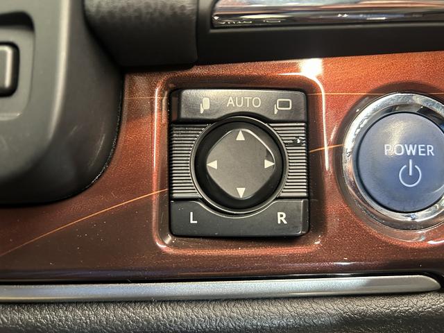 クラウンハイブリッド ロイヤルサルーン　（禁煙車）（メーカーＨＤＤナビ）（バックカメラ）（レーダークルーズ）（クリアランスソナー）（ＨＩＤ）（パワーシート）（シートヒーター）（ＥＴＣ）（Ｂｌｕｅｔｏｏｔｈオーディオ）（純正１６インチＡＷ）（55枚目）