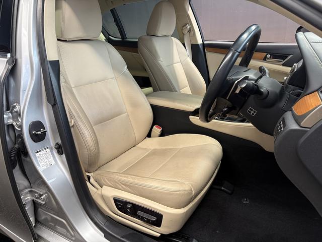 ＧＳ ＧＳ３００ｈ　Ｉパッケージ　（禁煙車）（ベージュ本革）（メーカーナビ）（バックカメラ）（レーダークルーズ）（クリアランスソナー）パドルシフト（スマートキー）（パワーシート）（シートエアコン）（ＥＴＣ）（純正１７インチＡＷ）（16枚目）