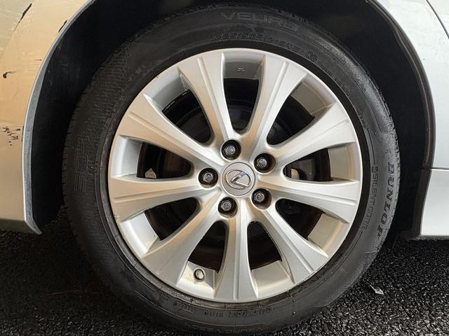 ＧＳ ＧＳ３００ｈ　Ｉパッケージ　（禁煙車）（ベージュ本革）（メーカーナビ）（バックカメラ）（レーダークルーズ）（クリアランスソナー）パドルシフト（スマートキー）（パワーシート）（シートエアコン）（ＥＴＣ）（純正１７インチＡＷ）（28枚目）