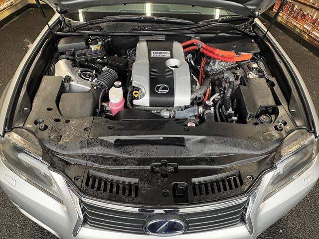 ＧＳ ＧＳ３００ｈ　Ｉパッケージ　（禁煙車）（ベージュ本革）（メーカーナビ）（バックカメラ）（レーダークルーズ）（クリアランスソナー）パドルシフト（スマートキー）（パワーシート）（シートエアコン）（ＥＴＣ）（純正１７インチＡＷ）（31枚目）