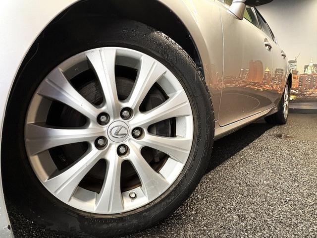 ＧＳ ＧＳ３００ｈ　Ｉパッケージ　（禁煙車）（ベージュ本革）（メーカーナビ）（バックカメラ）（レーダークルーズ）（クリアランスソナー）パドルシフト（スマートキー）（パワーシート）（シートエアコン）（ＥＴＣ）（純正１７インチＡＷ）（34枚目）