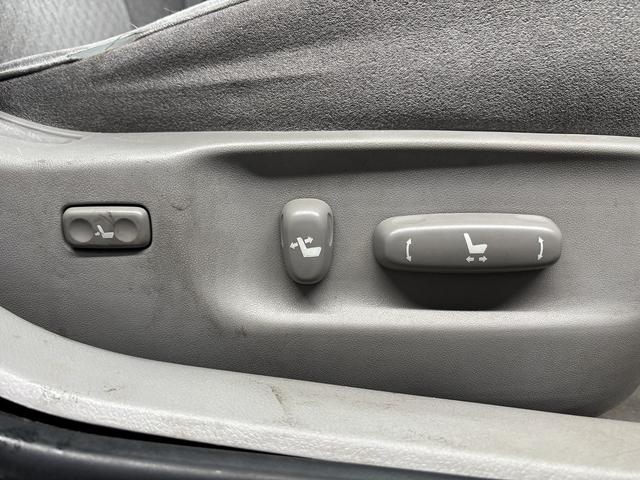 �y�p���[�V�[�g�z�d���ŃV�[�g�|�W�V�����̕ύX���\�ł��B�蓮�����ׂ����V�[�g�ݒ肪�\�ł��̂ł����K�Ȏp���Ńh���C�u���y����Œ�����ł��傤�B