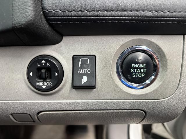 �y�X�}�[�g�L�[���v�b�V���X�^�[�g�z�h�A�n���h�����y�����邾���Ńh�A���b�N�������ł��A�{���̓h�A�n���h���̃��b�N�X�C�b�`�����������Ńu���[�L�𓥂݂Ȃ���G���W���X�C�b�`�����������ŁA�G���W�����n���I