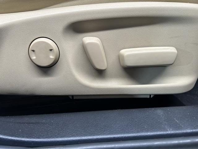 �y�p���[�V�[�g�z�d���ŃV�[�g�|�W�V�����̕ύX���\�ł��B�蓮�����ׂ����V�[�g�ݒ肪�\�ł��̂ł����K�Ȏp���Ńh���C�u���y����Œ�����ł��傤�B