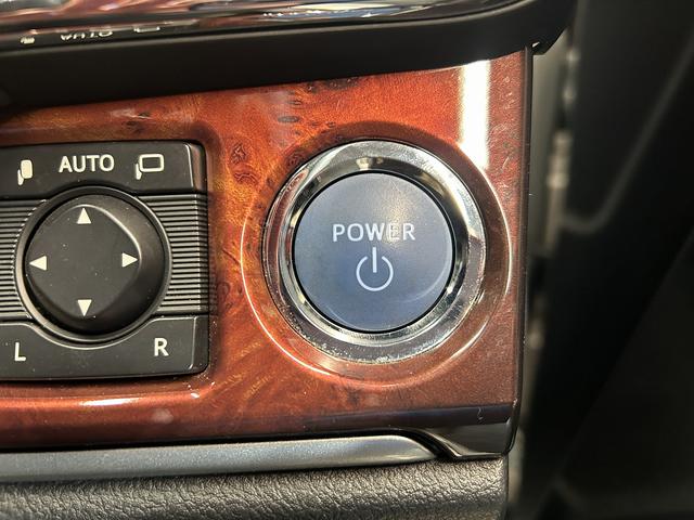 �y�X�}�[�g�L�[���v�b�V���X�^�[�g�z�h�A�n���h�����y������A�܂��̓h�A�n���h���̃X�C�b�`�����������Ŏ{���{�����ł��܂���܂��u���[�L�𓥂݂Ȃ���X�^�[�g�{�^�������������ŁA�G���W�����n�����܂���