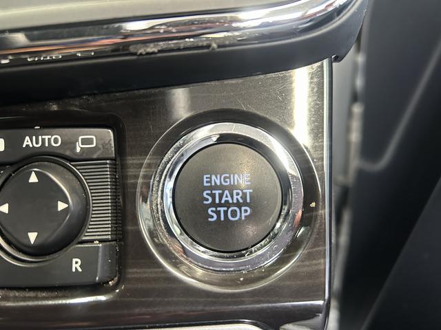 �y�X�}�[�g�L�[���v�b�V���X�^�[�g�z�h�A�n���h�����y������A�܂��̓h�A�n���h���̃X�C�b�`�����������Ŏ{���{�����ł��܂���܂��u���[�L�𓥂݂Ȃ���X�^�[�g�{�^�������������ŁA�G���W�����n�����܂���