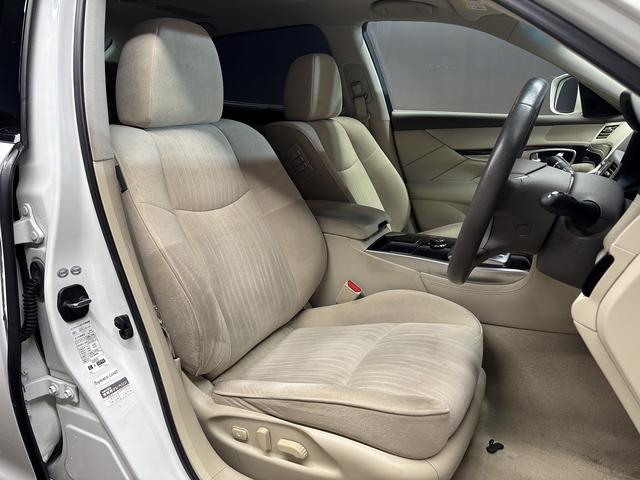 シーマ ハイブリッド　（禁煙車）（サンルーフ）（メーカーＨＤＤナビ）（バックカメラ）（レーダークルーズ）（パワーシート）（シートメモリー）（ビルトインＥＴＣ）（Ｂｌｕｅｔｏｏｔｈ対応）（ＨＩＤヘッド）（純正１８インチＡＷ）（18枚目）