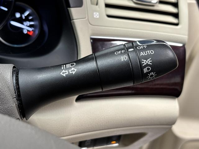 シーマ ハイブリッド　（禁煙車）（サンルーフ）（メーカーＨＤＤナビ）（バックカメラ）（レーダークルーズ）（パワーシート）（シートメモリー）（ビルトインＥＴＣ）（Ｂｌｕｅｔｏｏｔｈ対応）（ＨＩＤヘッド）（純正１８インチＡＷ）（31枚目）