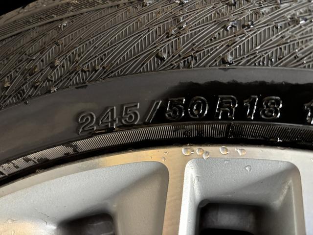 シーマ ハイブリッド　（禁煙車）（サンルーフ）（メーカーＨＤＤナビ）（バックカメラ）（レーダークルーズ）（パワーシート）（シートメモリー）（ビルトインＥＴＣ）（Ｂｌｕｅｔｏｏｔｈ対応）（ＨＩＤヘッド）（純正１８インチＡＷ）（42枚目）