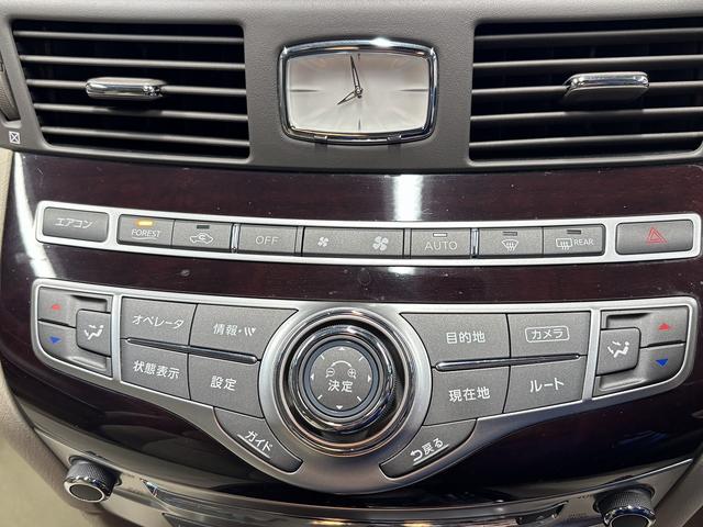 シーマ ハイブリッド　（禁煙車）（サンルーフ）（メーカーＨＤＤナビ）（バックカメラ）（レーダークルーズ）（パワーシート）（シートメモリー）（ビルトインＥＴＣ）（Ｂｌｕｅｔｏｏｔｈ対応）（ＨＩＤヘッド）（純正１８インチＡＷ）（54枚目）