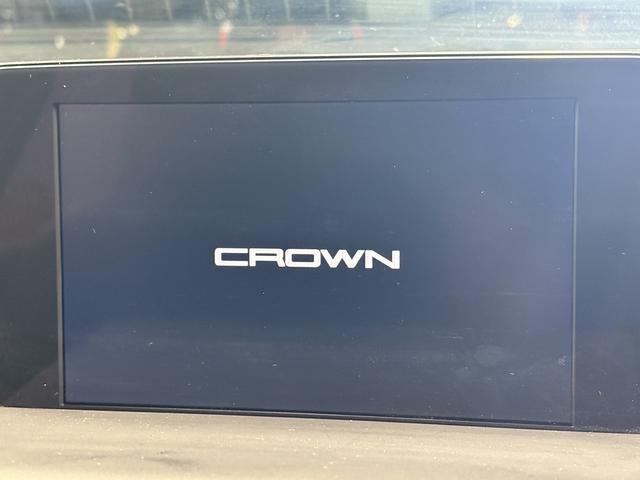 クラウンハイブリッド ＲＳアドバンス　（禁煙車）（黒本革シート）（メーカーＳＤナビ）（バックカメラ）（レーダークルーズ）（レーンキープ）（パワーシート）（ステアリングヒータ）（ビルトインＥＴＣ）（クリアランスソナー）（純正１８インチＡＷ）（6枚目）
