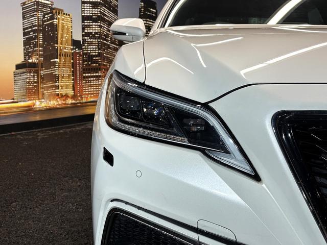 クラウンハイブリッド ＲＳアドバンス　（禁煙車）（黒本革シート）（メーカーＳＤナビ）（バックカメラ）（レーダークルーズ）（レーンキープ）（パワーシート）（ステアリングヒータ）（ビルトインＥＴＣ）（クリアランスソナー）（純正１８インチＡＷ）（14枚目）