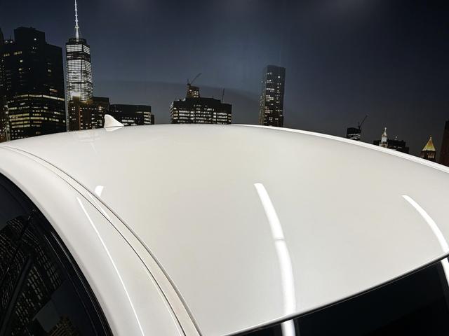 クラウンハイブリッド ＲＳアドバンス　（禁煙車）（黒本革シート）（メーカーＳＤナビ）（バックカメラ）（レーダークルーズ）（レーンキープ）（パワーシート）（ステアリングヒータ）（ビルトインＥＴＣ）（クリアランスソナー）（純正１８インチＡＷ）（39枚目）