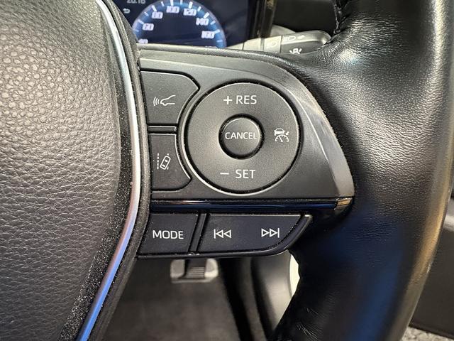 クラウンハイブリッド ＲＳアドバンス　（禁煙車）（黒本革シート）（メーカーＳＤナビ）（バックカメラ）（レーダークルーズ）（レーンキープ）（パワーシート）（ステアリングヒータ）（ビルトインＥＴＣ）（クリアランスソナー）（純正１８インチＡＷ）（57枚目）