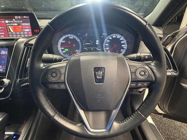 クラウンハイブリッド ＲＳアドバンス　（禁煙車）（黒本革シート）（メーカーＳＤナビ）（バックカメラ）（レーダークルーズ）（レーンキープ）（パワーシート）（ステアリングヒータ）（ビルトインＥＴＣ）（クリアランスソナー）（純正１８インチＡＷ）（72枚目）