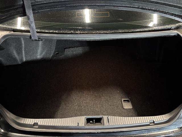 �g�����N�X�y�[�X���[���ȍL�����������܂��B�S���t�o�b�O�����[�\�ł��B