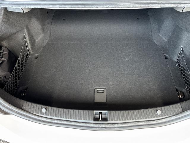 �g�����N�X�y�[�X���[���ȍL�����������܂��B�S���t�o�b�O�����[�\�ł��B