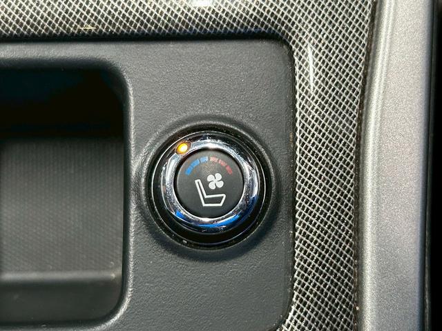 ティアナ ＸＶ　（禁煙車）（黒革シート）（純正ＳＤナビ）（アラウンドビューモニター）（パワーシート）（シートヒーター＆クーラー）（エマージェンシーブレーキ）（クルーズコントロール）（ＥＴＣ）（純正１８インチＡＷ）（12枚目）