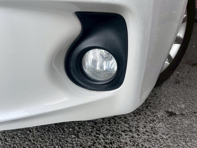 CT CT200h バージョンC (メーカーHDDナビ)(バックカメラ)(クルーズコントロール)(シートヒーター)(パドルシフト)(ビルトインETC)(LEDヘッド)(フォグ)(スマートキー&プッシュスタート)(純正16インチAW)(56枚目)