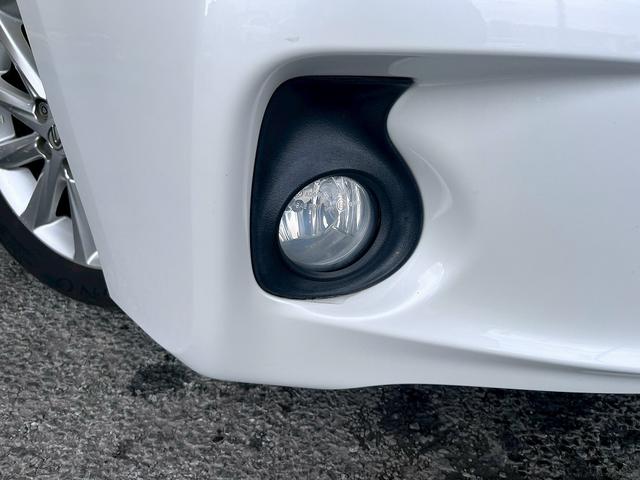 CT CT200h バージョンC (メーカーHDDナビ)(バックカメラ)(クルーズコントロール)(シートヒーター)(パドルシフト)(ビルトインETC)(LEDヘッド)(フォグ)(スマートキー&プッシュスタート)(純正16インチAW)(62枚目)