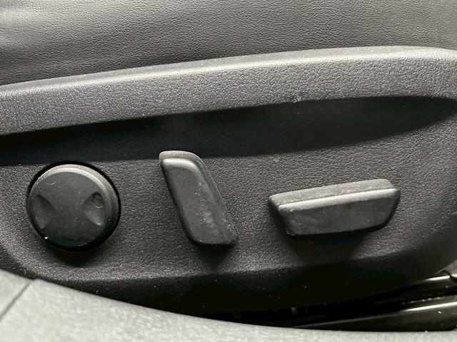 �y�p���[�V�[�g�z�d���ŃV�[�g�|�W�V�����̕ύX���\�ł��B�蓮�����ׂ����V�[�g�ݒ肪�\�ł��̂ł����K�Ȏp���Ńh���C�u���y����Œ�����ł��傤�B