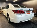 ロイヤルサルーン　（禁煙車）（メーカーＨＤＤナビ）（レーダークルーズコントロール）（コーナーセンサー）（シートヒーター）（パワーシート）（バックカメラ）（ビルトインＥＴＣ）（フルセグＴＶ）（純正１６インチＡＷ）（24枚目）