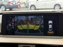 【バックカメラ】運転席から画面上で安全確認ができます。駐車が苦手な方にもオススメな便利機能です。