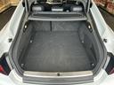 トランクスペースも充分な広さがございます。ゴルフバッグも収納可能です。