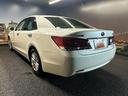 ロイヤルサルーン　（禁煙車）（メーカーＨＤＤナビ）（バックカメラ）（レーダークルーズ）（クリアランスソナー）（ＨＩＤ）（パワーシート）（シートヒーター）（ＥＴＣ）（Ｂｌｕｅｔｏｏｔｈオーディオ）（純正１６インチＡＷ）（24枚目）