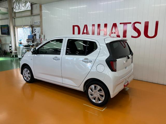 ミライース X SAIII サポカーSワイド適合 エアコン Bカメラ コーナーセンサー 光軸調整ダイヤル オートハイビーム アイドリングストップ 横滑り防止機能 誤発進抑制機能 電動格納ミラー パワーウインドウ キーレス(6枚目)