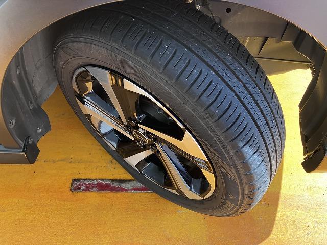 ロッキー プレミアムＧ　ＨＥＶ　サポカーＳワイド適合　ハイブリッド車　ドラレコ　電動パーキングブレーキ　ＵＳＢ接続端子　ステアリングスイッチ　全車速追従機能付ＡＣＣ　シートヒーター　Ｓ－ペダル　コーナーセンサー（25枚目）